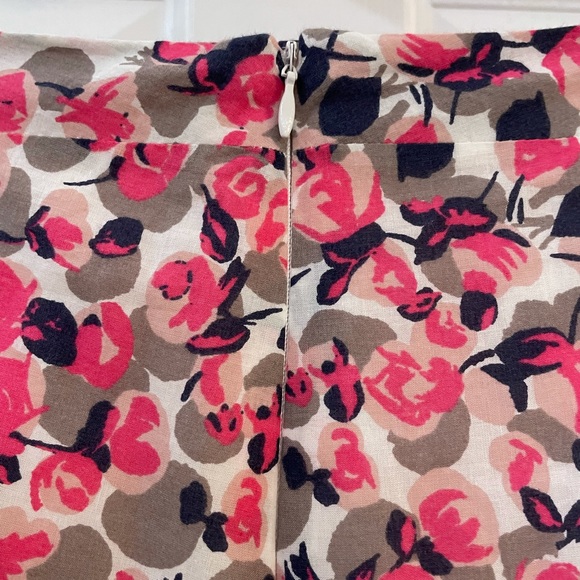 Boden 4R knee length skirt - Picture 3 of 6